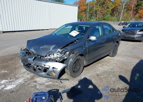 2010 Volkswagen Jetta S z USA, uszkodzony, nr VIN 3VWJX7AJ5AM001768